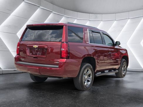 Used 2018 Chevrolet Tahoe LT w/ Luxury Package AWD/4WD image 3