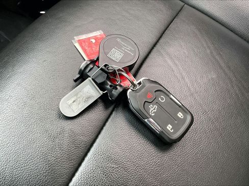 Used 2021 Chevrolet Silverado 1500 RST w/ Texas Edition Plus image 15