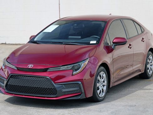Used 2022 Toyota Corolla LE FWD image 41