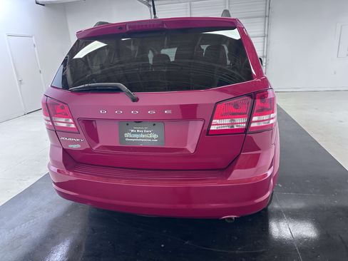 Used 2019 Dodge Journey SE FWD image 15