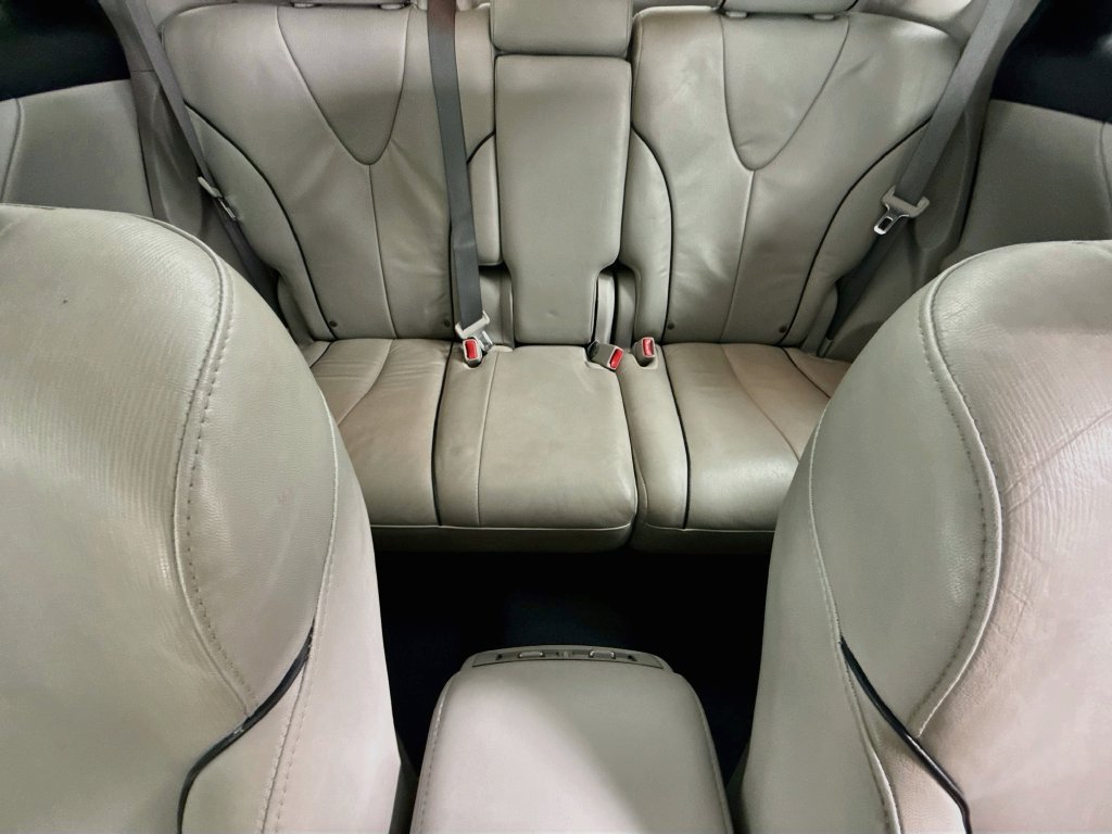 Used 2012 Toyota Venza XLE w/ XLE Premium Pkg AWD/4WD image 32