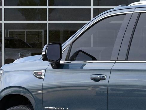 New 2026 GMC Yukon XL Denali w/ Denali Reserve Package AWD/4WD image 12