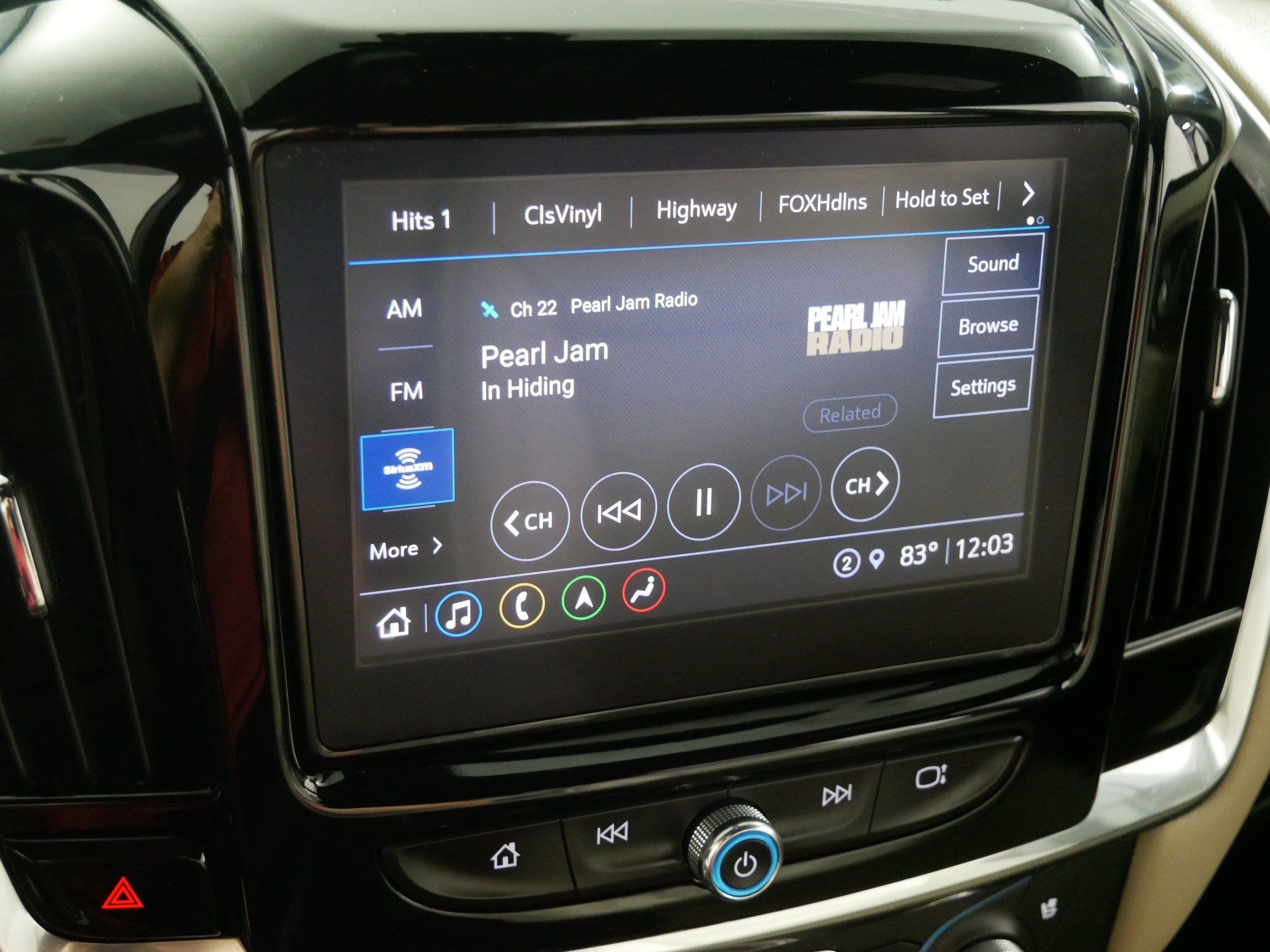 Certified 2023 Chevrolet Traverse Premier w/ LPO, Floor Liner Package AWD/4WD image 22