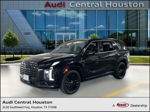 Used 2024 Hyundai Palisade Calligraphy image 1