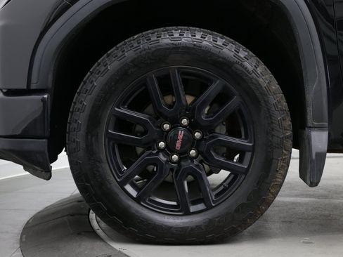 Used 2022 GMC Sierra 1500 Elevation w/ Preferred Package AWD/4WD image 10