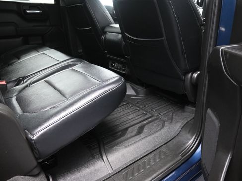 Used 2020 Chevrolet Silverado 1500 LT w/ Convenience Package image 21