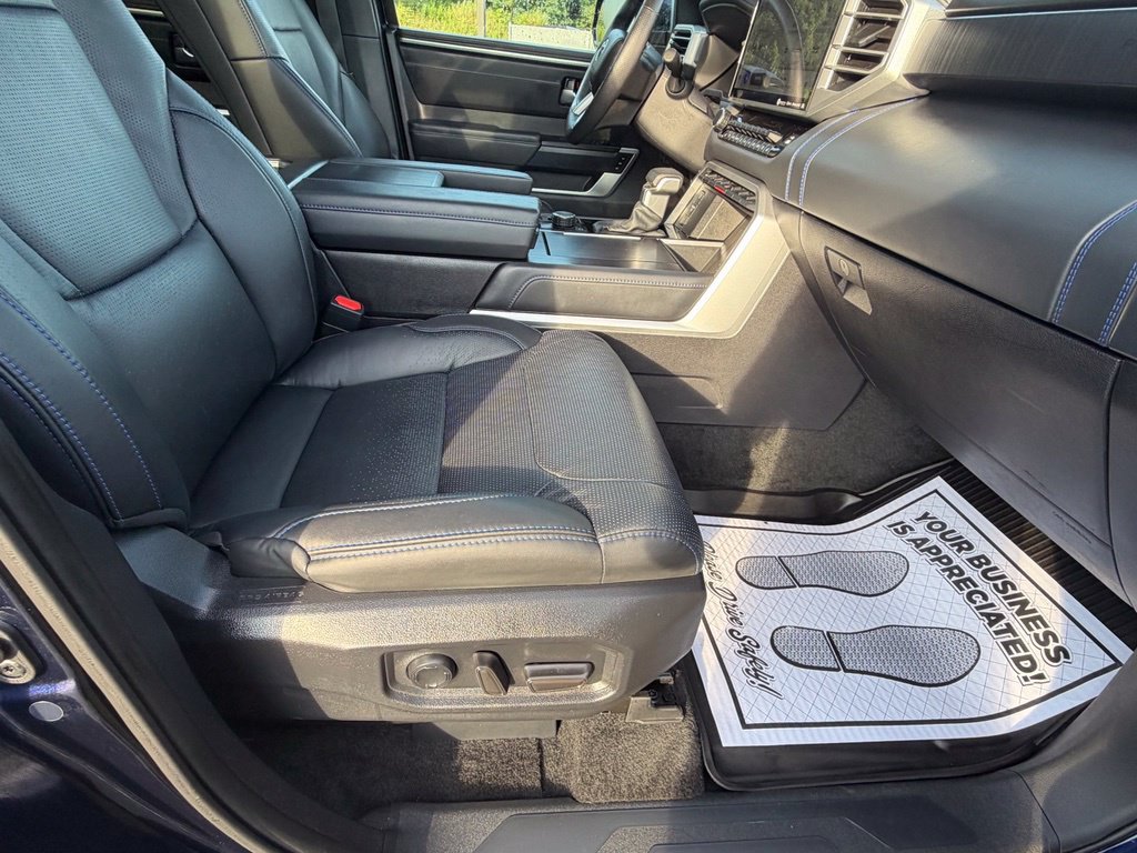 Used 2024 Toyota Sequoia Platinum AWD/4WD image 47