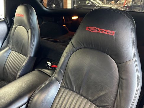 Used 2002 Chevrolet Corvette Z06 w/ Memory Pkg image 53