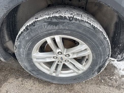 Used 2020 Ford Explorer XLT w/ Equipment Group 202A image 12