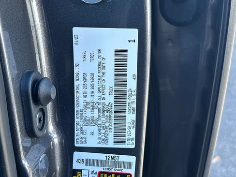 Used 2023 Toyota Tundra Limited AWD/4WD image 28