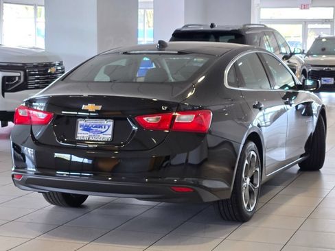 Used 2024 Chevrolet Malibu LT FWD image 11