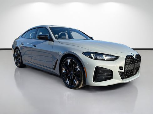 New 2026 BMW 430i w/ M Sport Package image 1