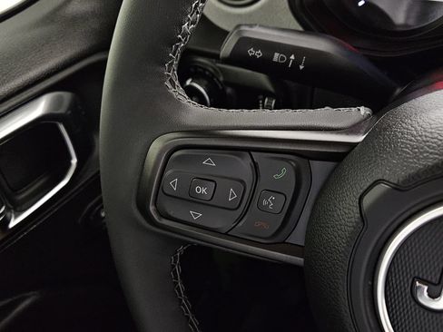 Used 2025 Jeep Wrangler Sport AWD/4WD image 20