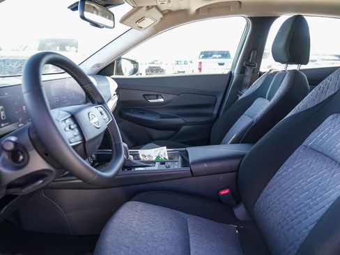 Used 2026 Nissan Sentra SV w/ SV Convenience Package FWD image 14