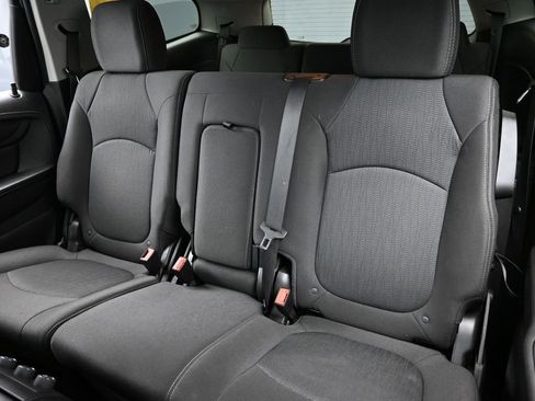 Used 2017 Chevrolet Traverse LT image 26
