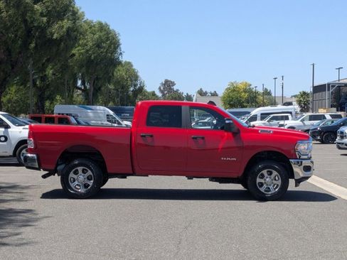 Used 2024 RAM 2500 Big Horn w/ Bed Utility Group image 4