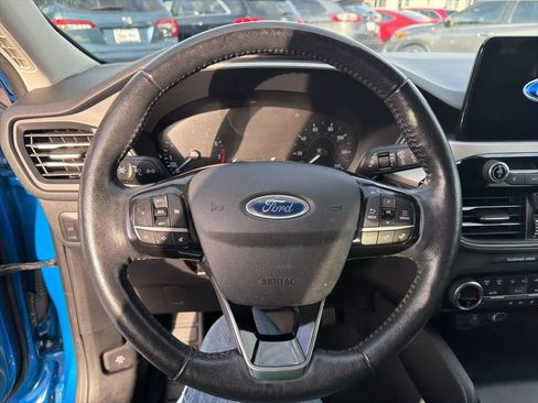 Used 2021 Ford Escape SEL image 11
