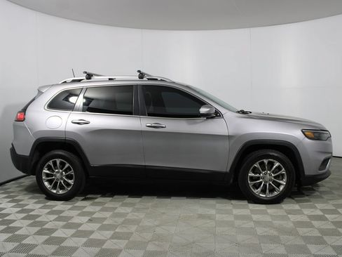 Used 2019 Jeep Cherokee Latitude Plus FWD image 35