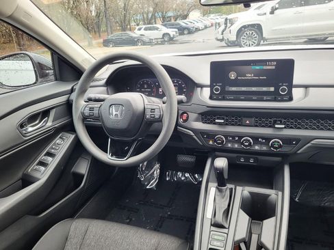 Used 2025 Honda Accord SE image 16