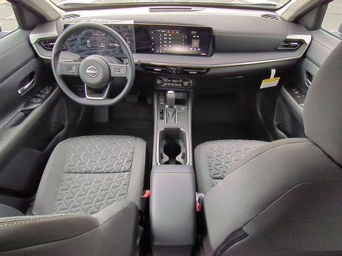 New 2026 Nissan Kicks SV image 16