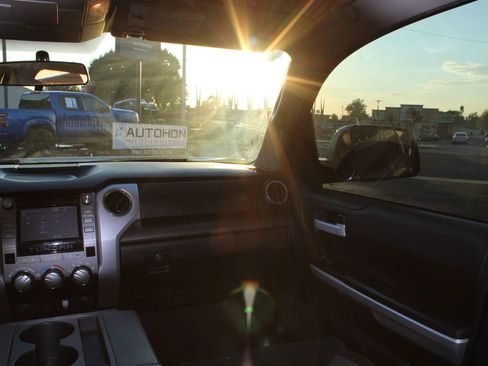 Used 2016 Toyota Tundra SR5 image 32