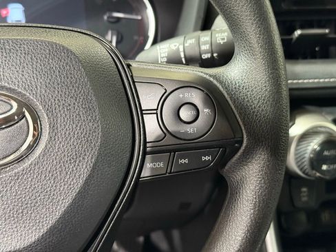 Used 2024 Toyota RAV4 XLE image 24