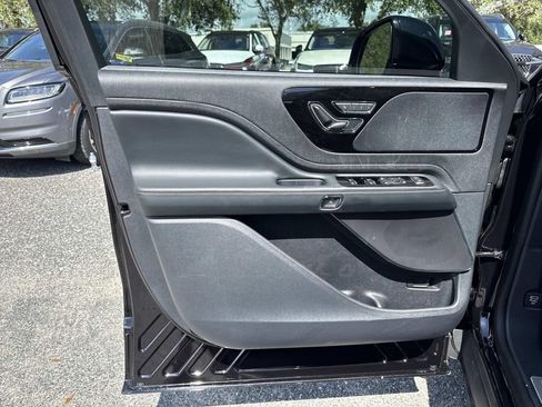New 2026 Lincoln Aviator 2WD image 19