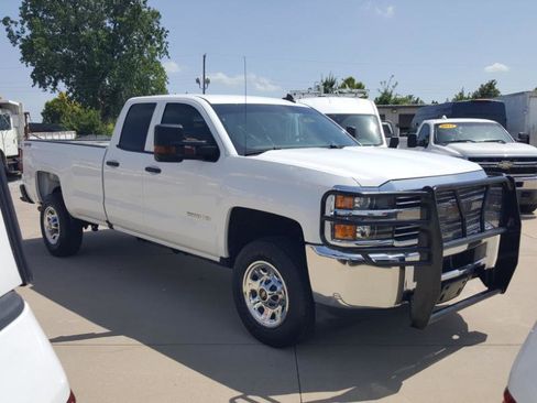 Used 2018 Chevrolet Silverado 2500 W/T w/ WT Convenience Package AWD/4WD image 5