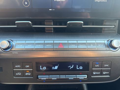 Used 2025 Hyundai Kona SEL image 19