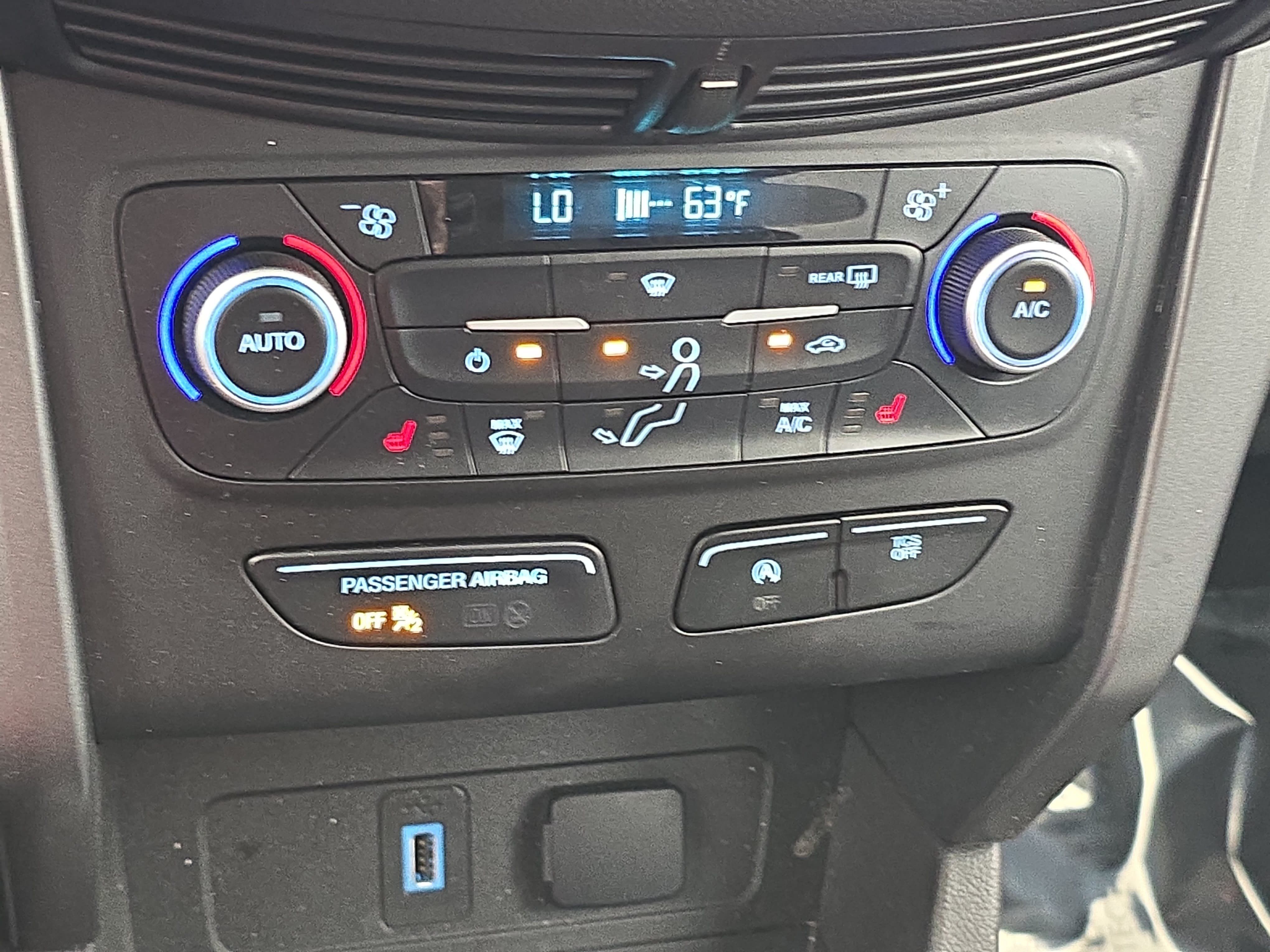 Used 2019 Ford Escape SE FWD image 22
