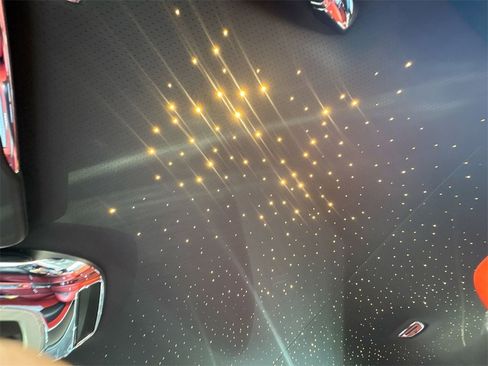 Used 2020 Rolls-Royce Wraith image 20