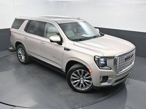 Used 2021 GMC Yukon Denali w/ Denali Premium Package RWD image 34