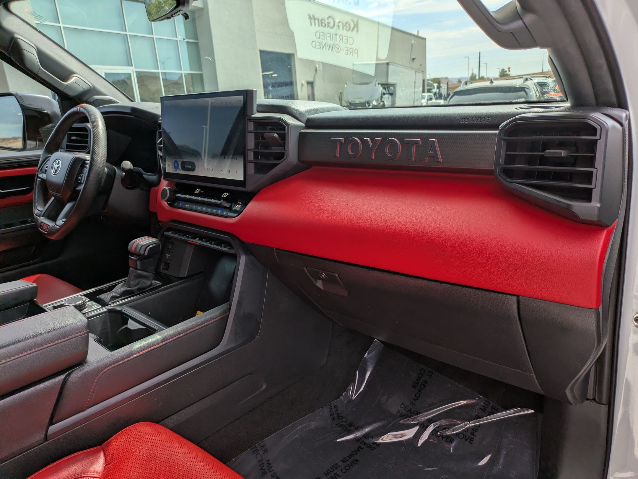 Used 2025 Toyota Tundra TRD Pro AWD/4WD image 32