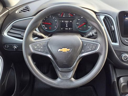 Used 2019 Chevrolet Malibu LS image 14