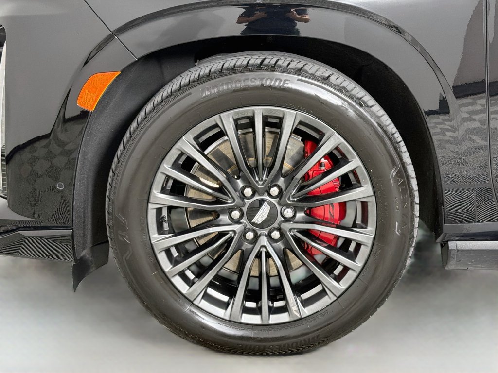 Used 2023 Cadillac Escalade V AWD/4WD image 35