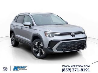 New 2026 Volkswagen Taos SE 360° Tour