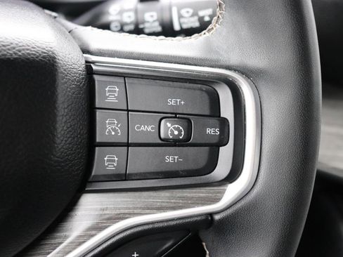 Used 2024 Jeep Wagoneer Series II image 36