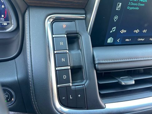 Used 2023 Chevrolet Tahoe High Country AWD/4WD image 37