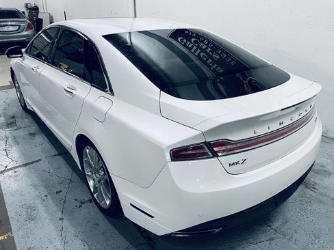 Used 2016 Lincoln MKZ Hybrid w/ Equipment Group 600A Reserve image 3