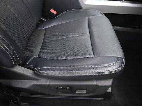 Used 2022 Ford F250 Lariat w/ Lariat Ultimate Package image 36