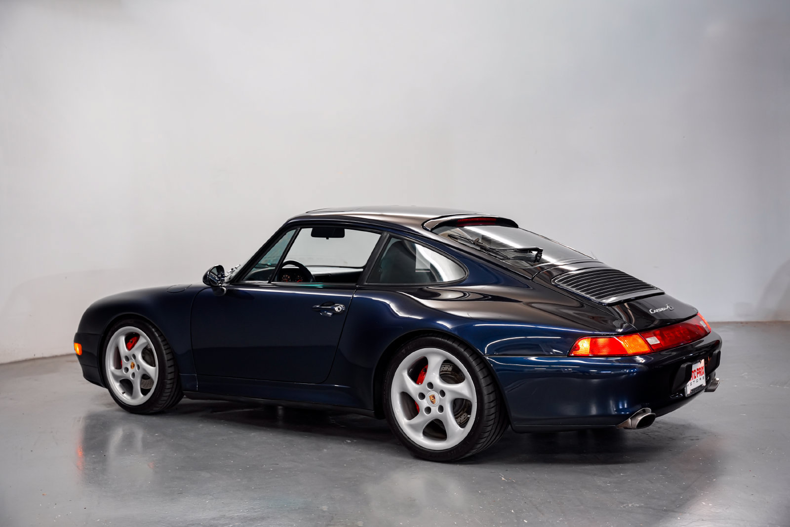 Used 1996 Porsche 911 Carrera 4S AWD/4WD image 8