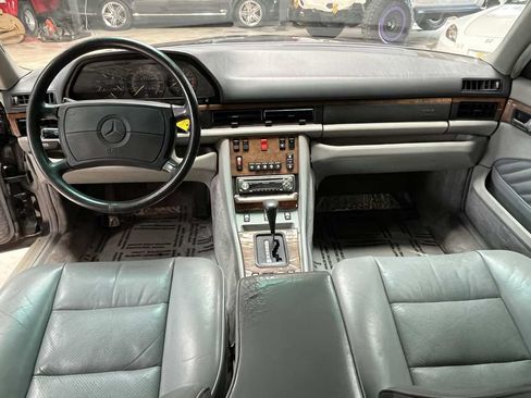 Used 1990 Mercedes-Benz 560 SEC image 9