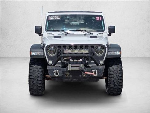 Used 2021 Jeep Gladiator Rubicon AWD/4WD image 2