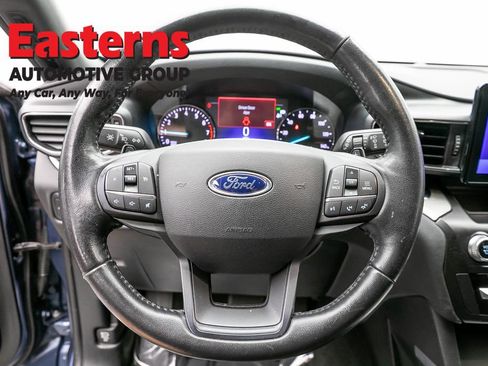 Used 2020 Ford Explorer XLT w/ Equipment Group 202A AWD/4WD image 10