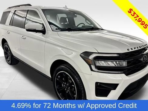 Used 2022 Ford Expedition Limited image 1
