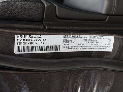 Used 2021 Jeep Grand Cherokee Laredo X image 39