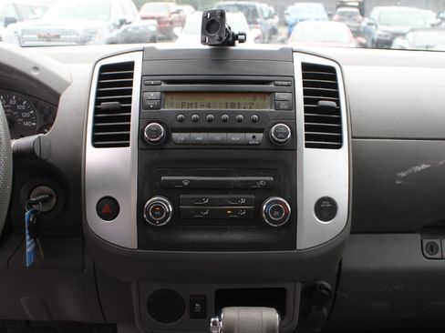 Used 2016 Nissan Frontier S RWD image 11