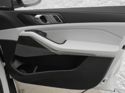 Certified 2026 BMW X5 sDrive40i RWD image 32