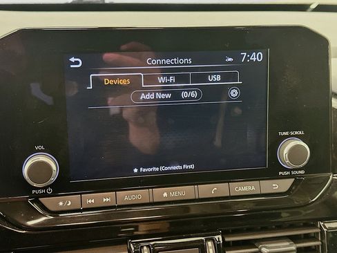 Used 2024 Nissan Pathfinder SV image 22