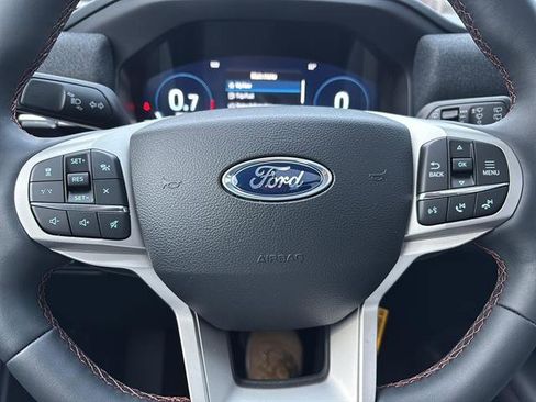 New 2025 Ford Explorer Active w/ Active Comfort Package image 25